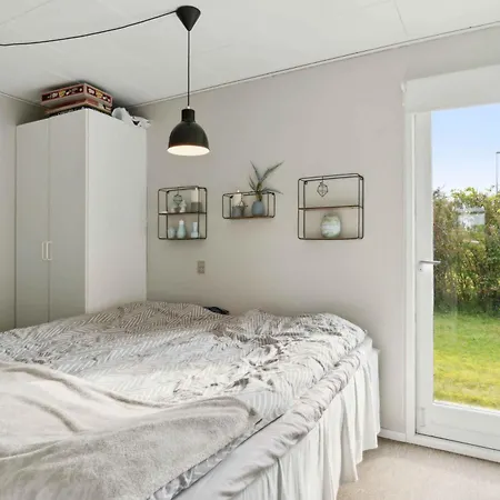 Lovely Summer House In Oster Hurup Hadsund