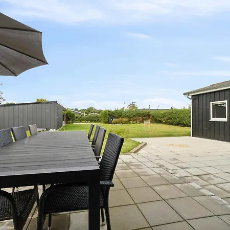Lovely Summer House In Oster Hurup