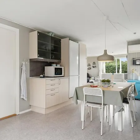 Lovely Summer House In øster Hurup *
