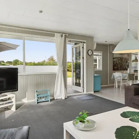 Lovely Summer House In Oster Hurup